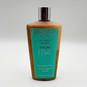 Victoria's Secret Snow Mint Hydrating Body Lotion 8.4 fl oz Peppermint Ganache